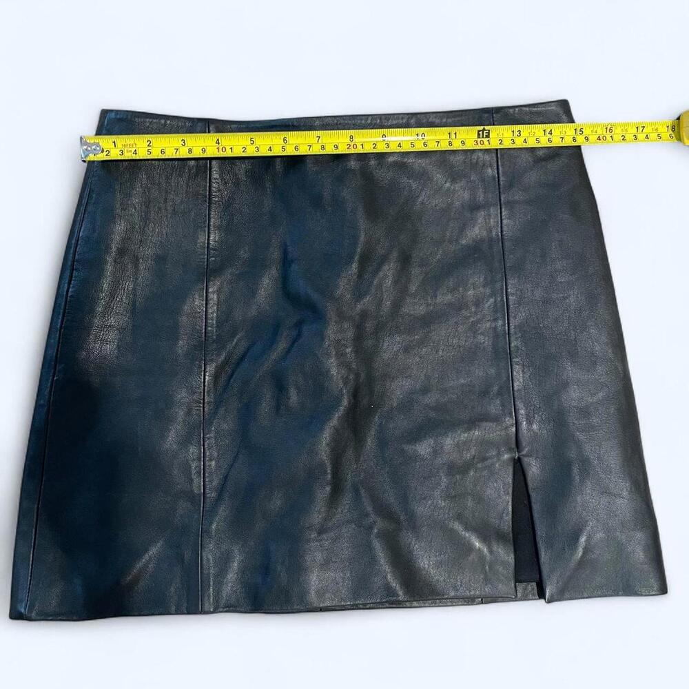 Lamarque lamb leather skirt size 6. originally $400 - Picture 8 of 8